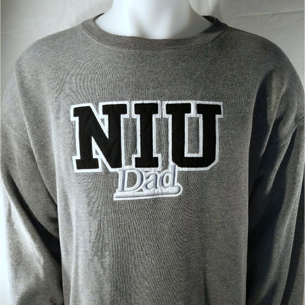 Northern Illinois University crewneck dad sweater‎